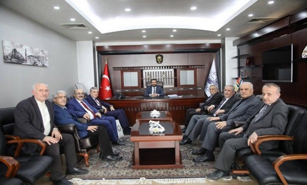 Yönetim Kurulumuzdan Elazığ Belediye Başkanına Hayırlı Olsun Ziyareti
